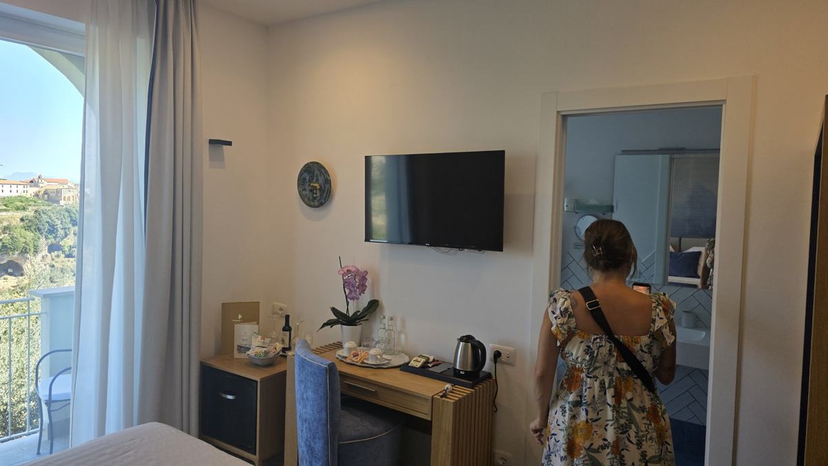 Settling into our room in Scala.